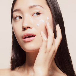 What to Look For in Natural Skin Care Products for Sensitive Skin